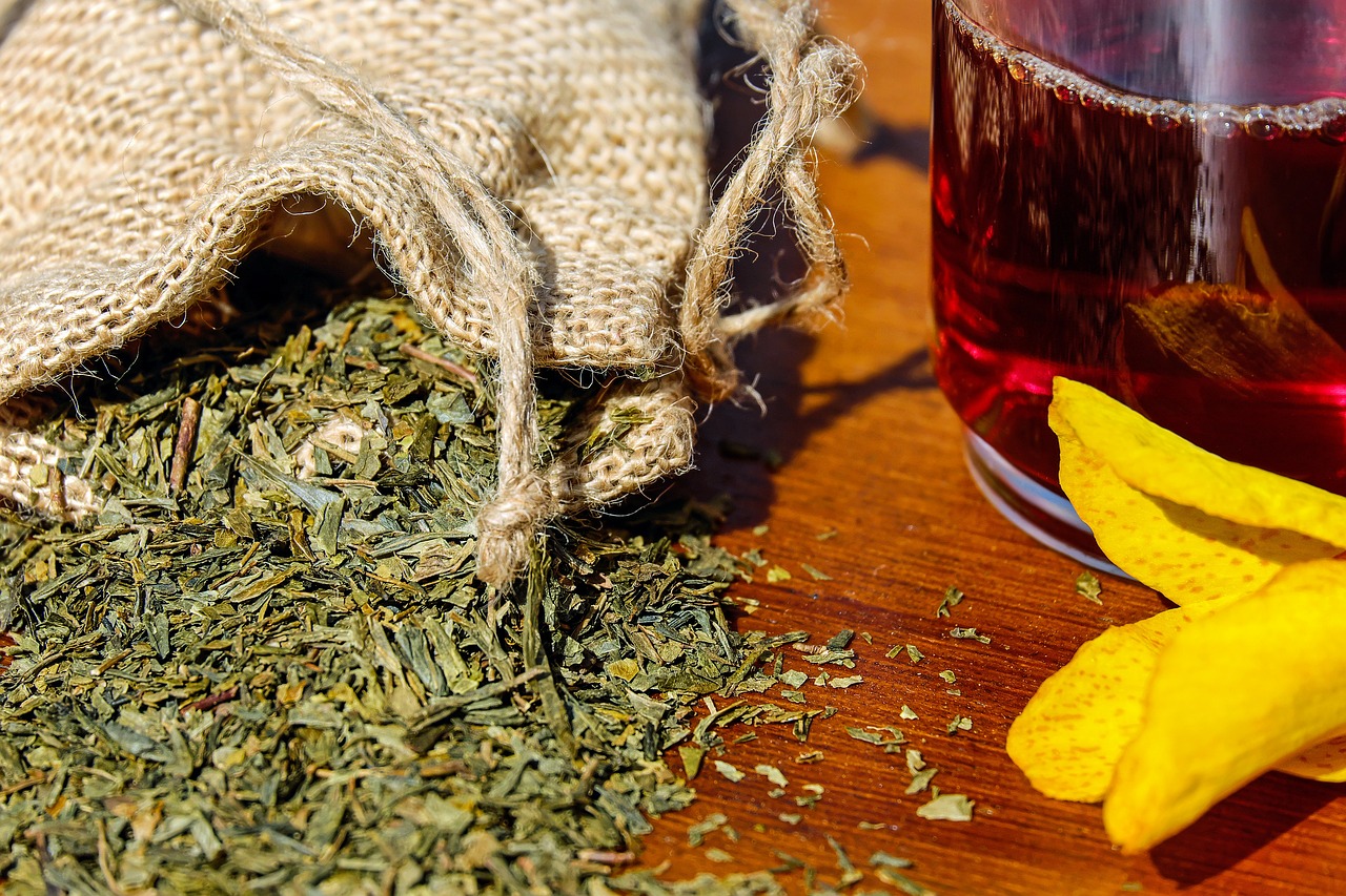 WIOSENNE SPOTKANIE Z AROMATOTERAPIĄ, JAK NATURALNIE WSPIERAĆ ORGANIZM?